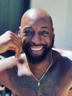 Dre Strong