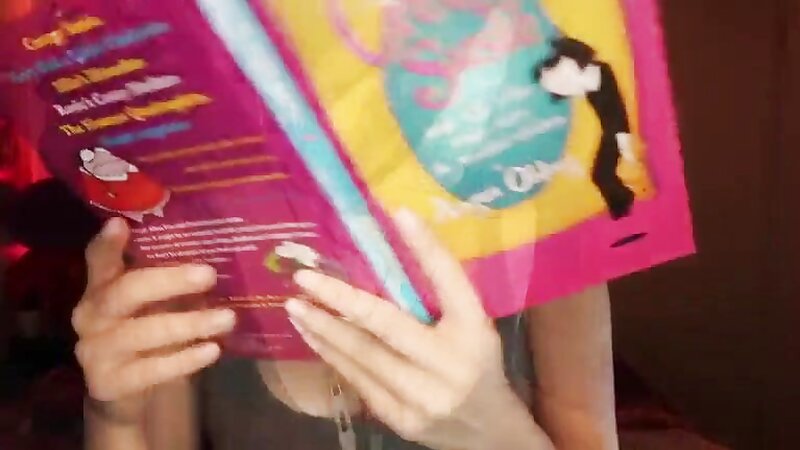 AftynRose ASMR Reading On Boobs