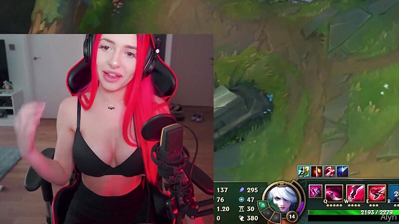 Alyri Strip Game Fun