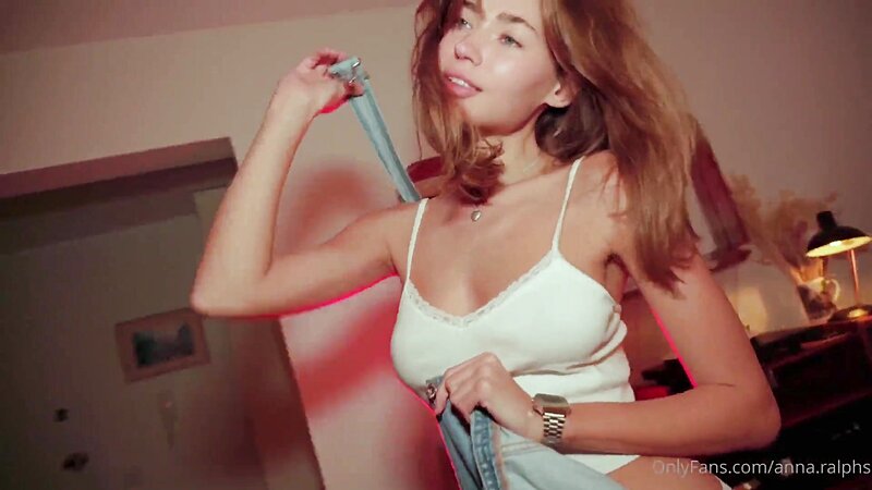 Anna Ralphs Romantic Sex Tape