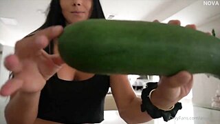 Aspen Rae Pussy Fuck with Big Zucchini Video Leaked