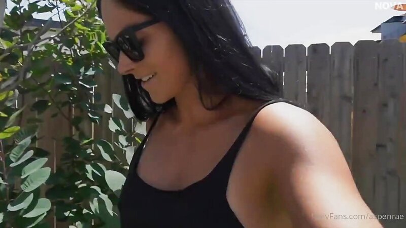 Aspen Rae Pussy Fucking with Big Zucchini