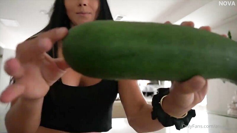 Aspen Rae Pussy Fucking with Big Zucchini