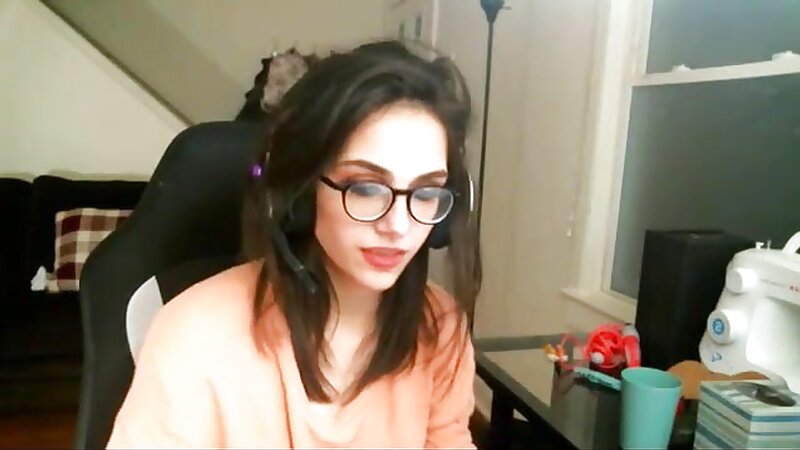Ayrigand Accidental Boob Slip
