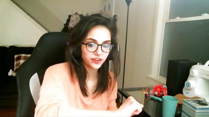 Ayrigand Accidental Boob Slip