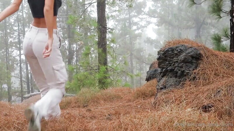 Anna Ralphs Outdoor Blowjob and Cum in Mouth