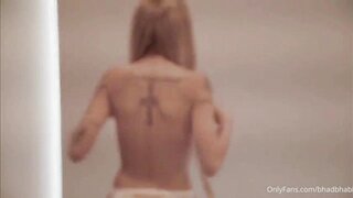 Bhad Bhabie Onlyfans Twerking Ass In Pink Thong Video