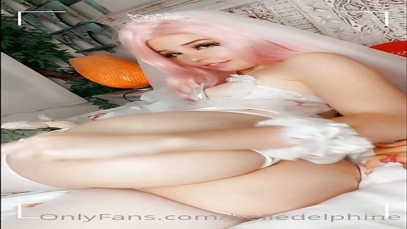 Belle Delphine Sexy Wedding Ass Tease