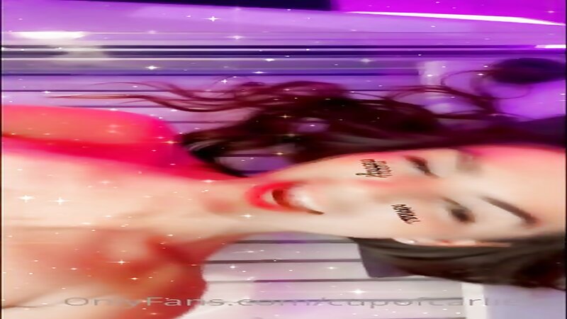 Carlie Jo Howell Naked and Nude Selfie Fun