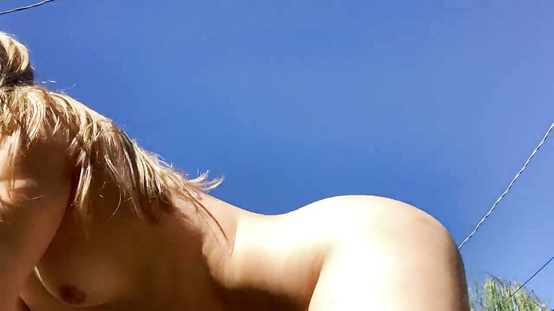 Caitlyn Sway Nude Close Up Teasing Show