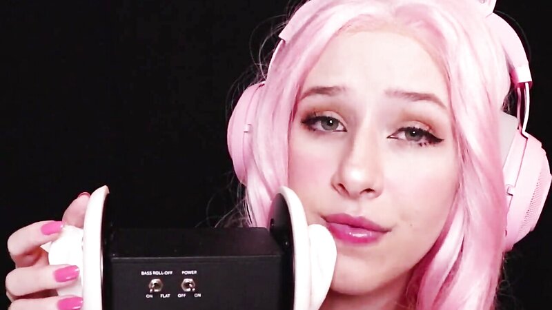 Diddly ASMR Ahegao Ear Licking