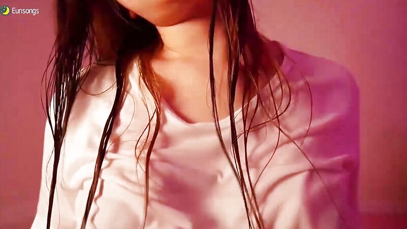 Eunsongs Wet and Braless ASMR Massage