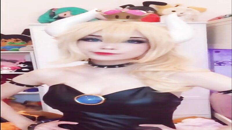 Emiru Naked Cosplay Twitch Streamer Fun