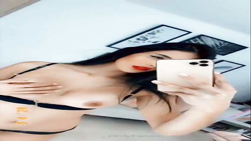 Hanna Miller Naked Teasing Pussy