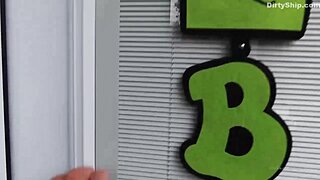 Gwen Gwiz Trick or Treat Fucking Porn Video