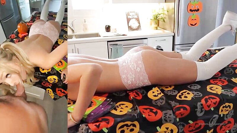 Gwen Gwiz Hot Halloween Fucking