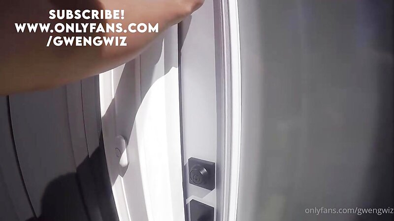 Gwengwiz Deepthroat and Sloppy Blowjob