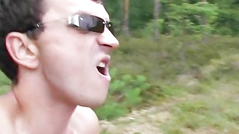 GwenGwiz Hot Outdoor Sex