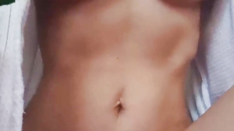Jesika Best Nude Masturbating Close Up