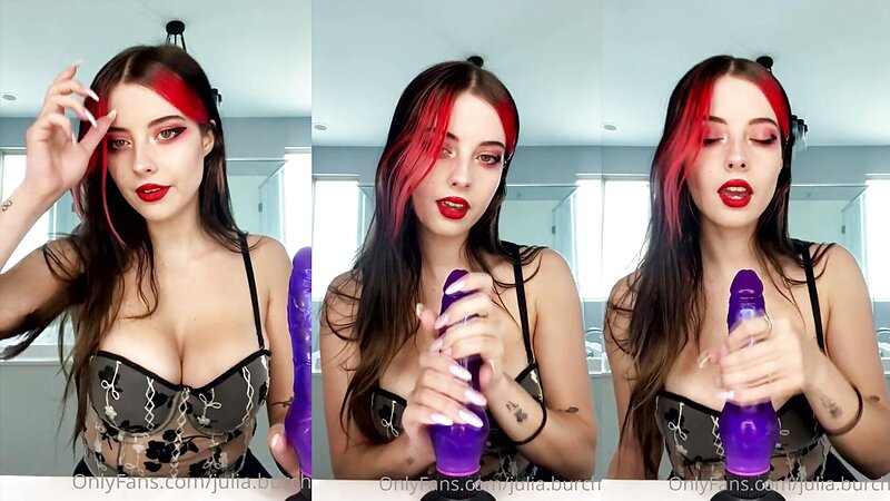 Julia Filippo Sexy JOI and Sucking