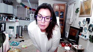 Laragraceryan Milf Flashing Her Tits On Twitch Video