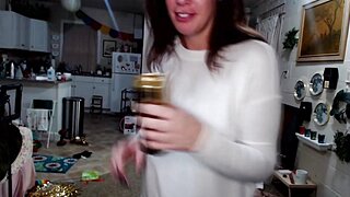 Laragraceryan Milf Flashing Her Tits On Twitch Video