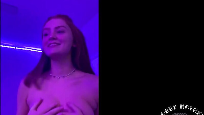 Kingrobbi Nude Sucking Cock