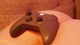 Lauren Summer Nude Gamer Girl