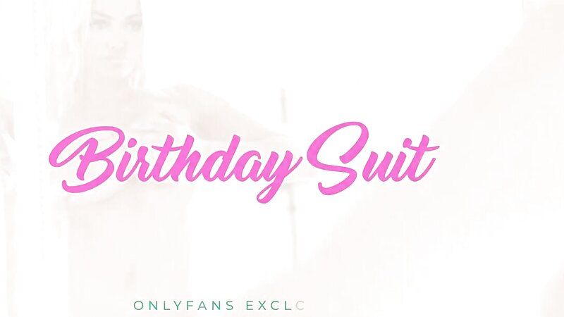 Lindsey Pelas Hot Birthday Suit Teaser