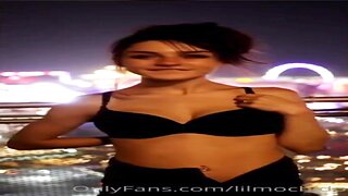 Lilmochidoll Bouncing Tits Nude Teen Video