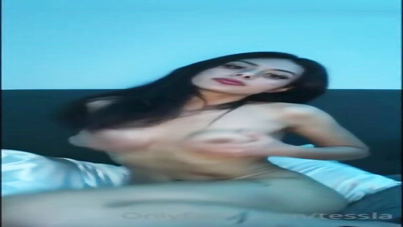 Tessi Nude Twitch Star Stripteasing