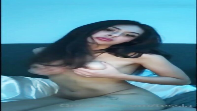 Tessi Nude Twitch Star Stripteasing