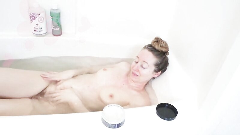 Rose Kelly Nude Bathing as a Horny Milf