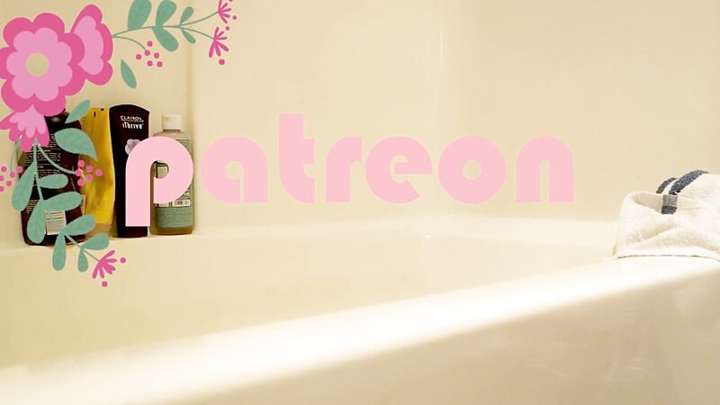 Rose Kelly Relaxing in Bath Time