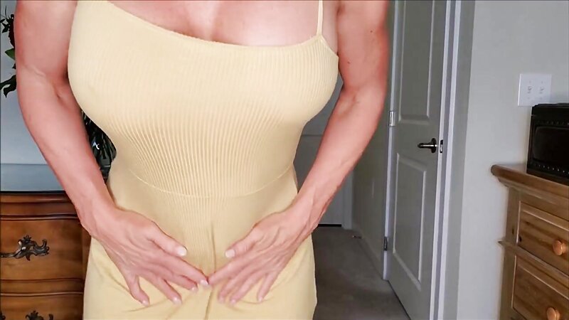 Reba Fitness Hot Nude Yellow Dress Try On