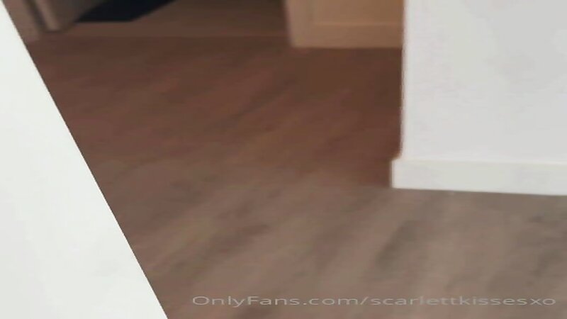 Scarlettkissesxo Fucked by a Pizza Delivery Guy Sex Tape