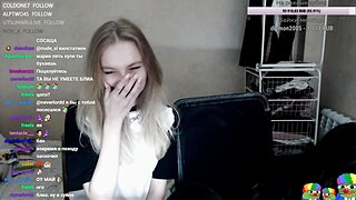 Russian Teens Make Out For Big Donations On Twitch
