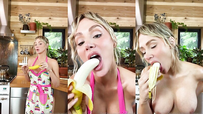 Sara Underwood Nude Sucking a Banana