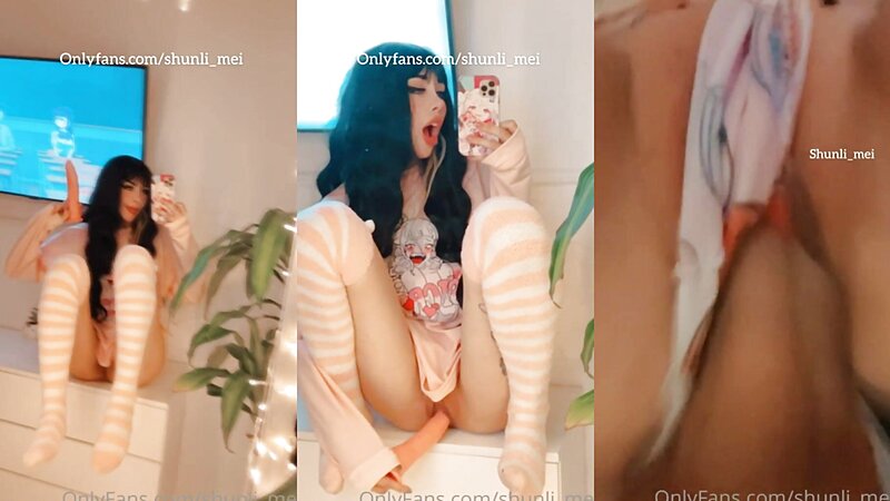 Shunli Mei Naked Dildo Play and Fucking