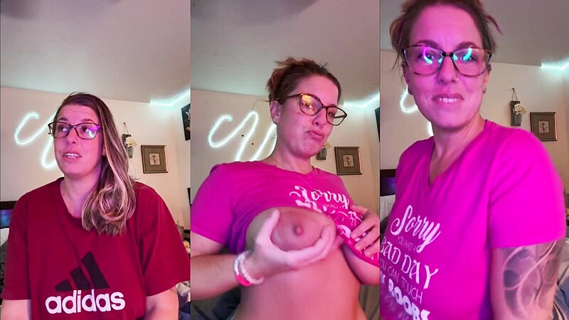 Y3s_daddyyy Milf Flashing Tits
