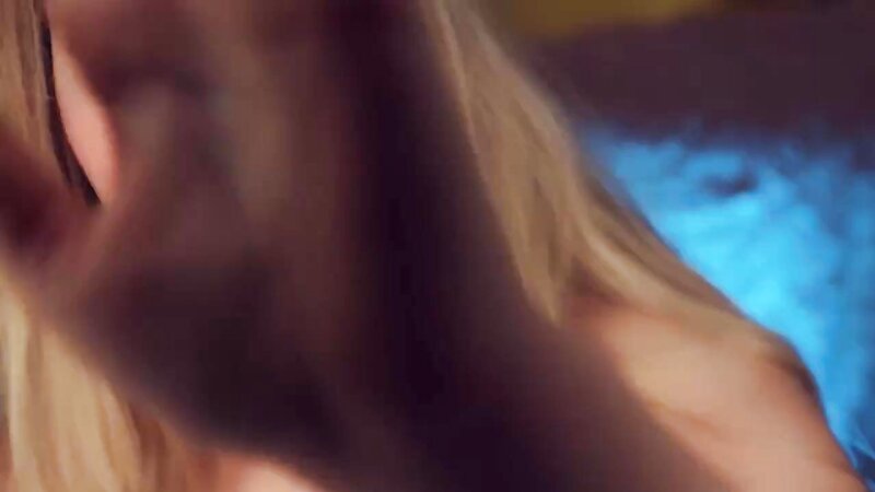 Valeriya Hot ASMR Scalp Massage action
