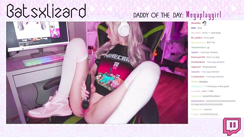 Unknown Twitch Streamer Naked Riding a Vibrator