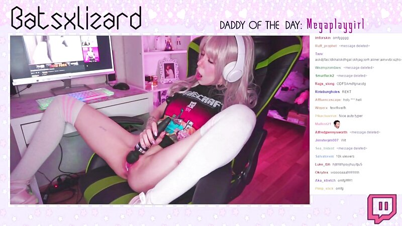 Unknown Twitch Streamer Naked Riding a Vibrator