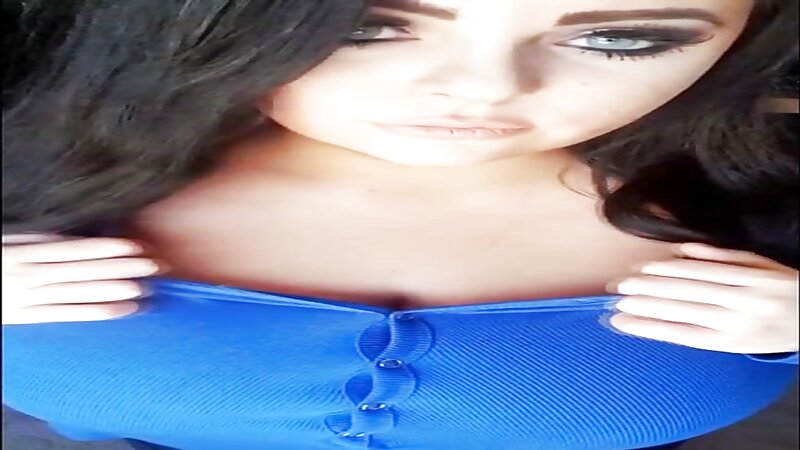 ThatGirlTammie Trying to Pop Out Her Big Boobs