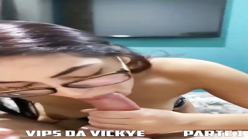 Vitoria Camilo Sexy Blowjob and Cum in Mouth