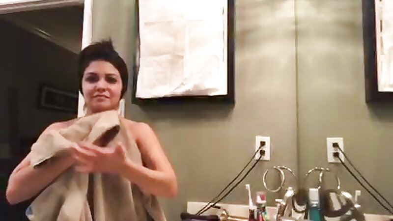 Twitch Streamer Accidental Naked Boob Slip