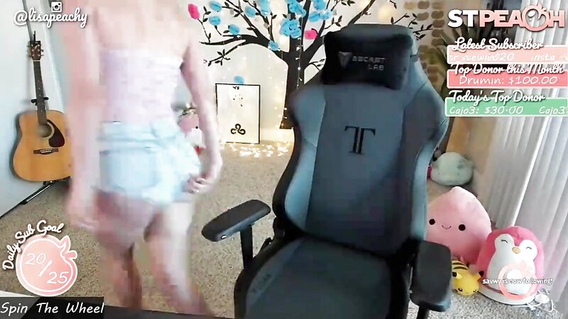 STPeach Wearing Sexy Booty Shorts