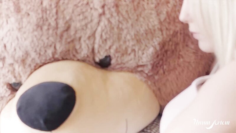 STPeach Teasing Her Big Booty