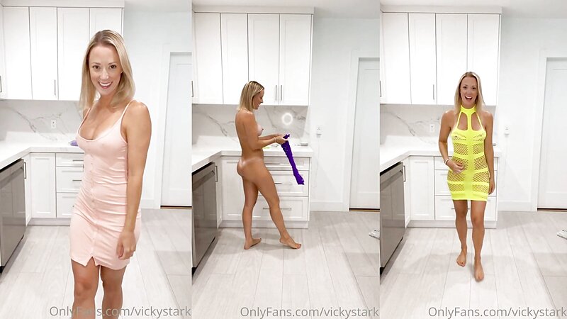 Vicky Stark Nude Trying On Mesh Outfits