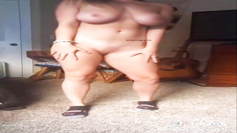 xHannahwildx Big Tits Tiktok Striptease
